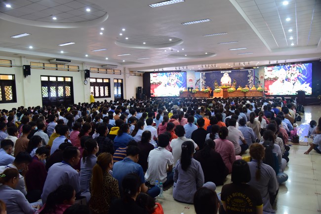 The 1st Three-Jewel Refuge Ceremony in 2021